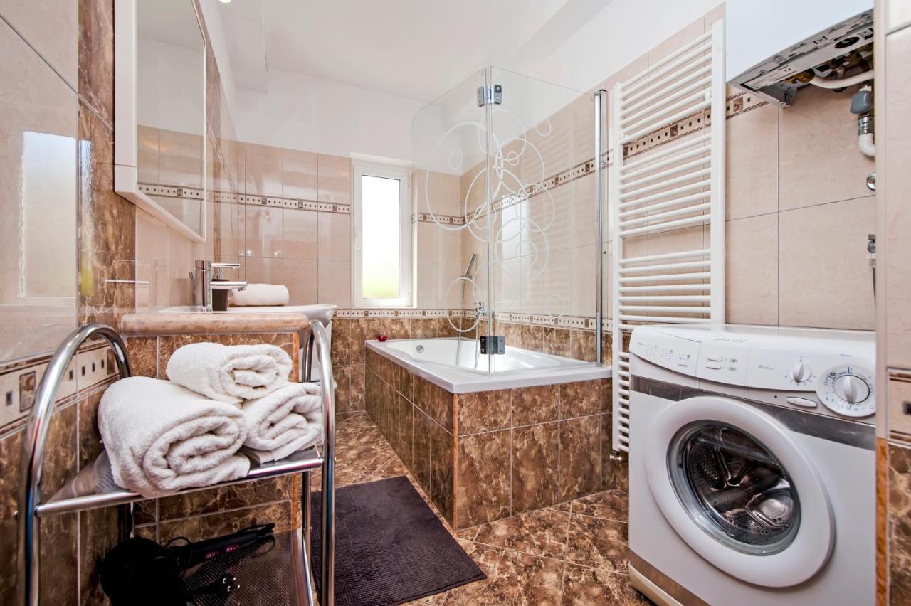 Apartman Klara 로비니 외부 사진